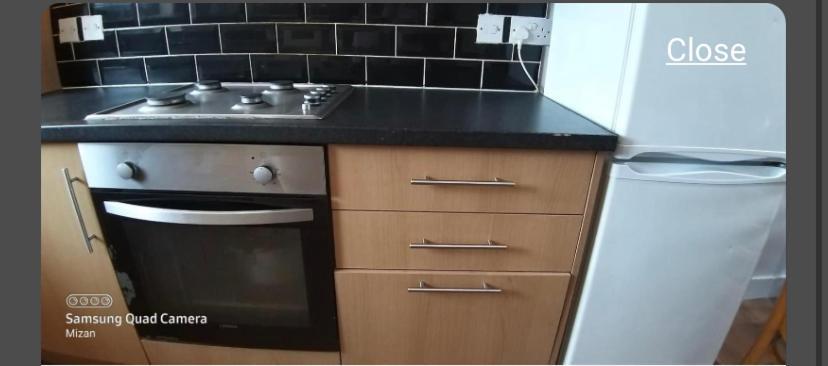 런던 291 Barking Road 아파트 외부 사진